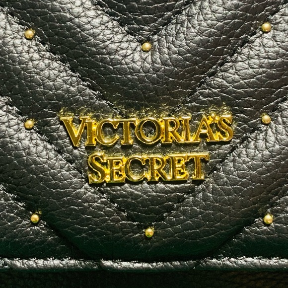 Victoria Secret black handbag with gold chain strap. - Picture 4 of 11